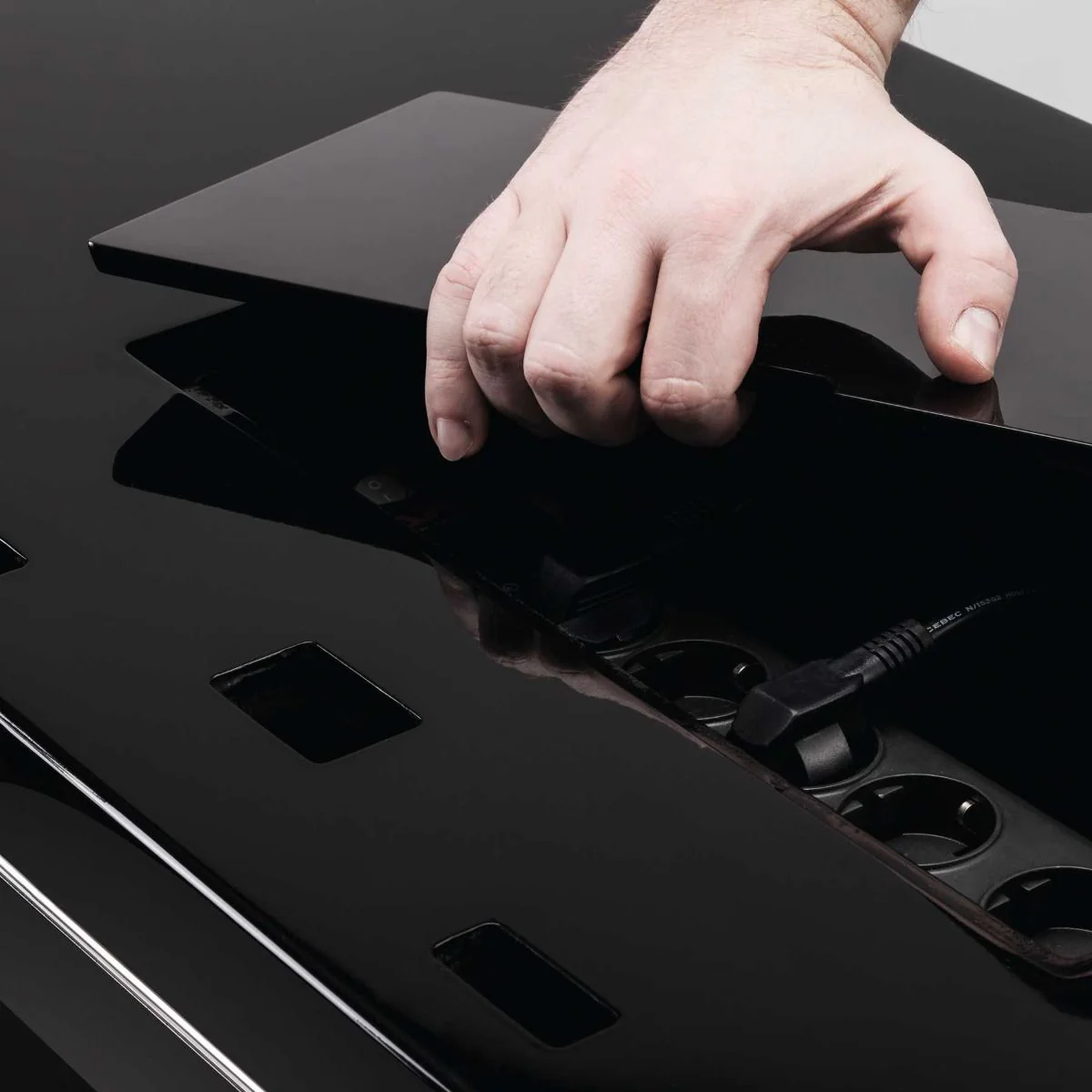 Glorious SESSION CUBE XL Mobile professionale console per Dj, Nero - Image 7
