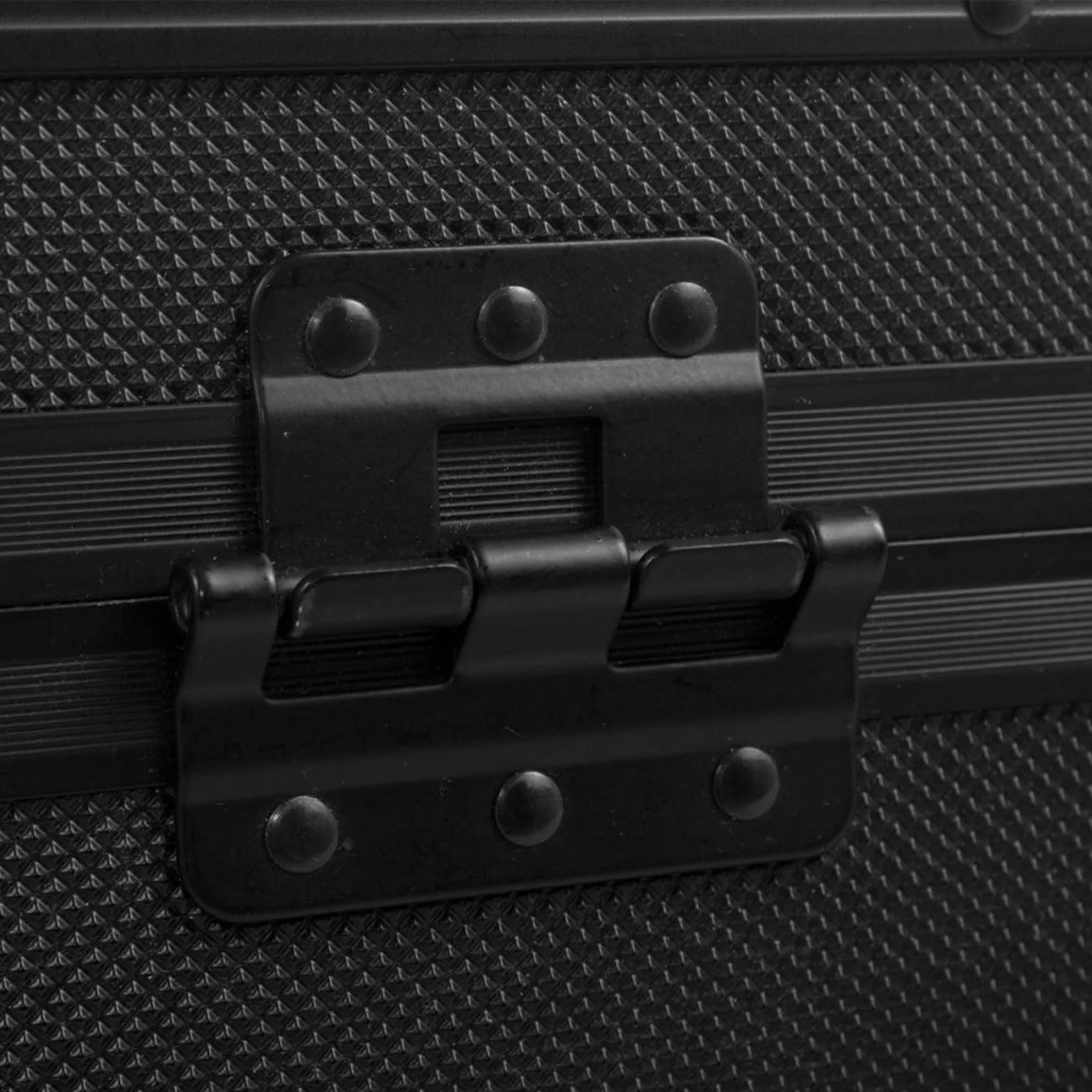 UDG U93016BL Ultimate Pick Foam Flight Case Multi Format Turntable (x MK7) - Image 6