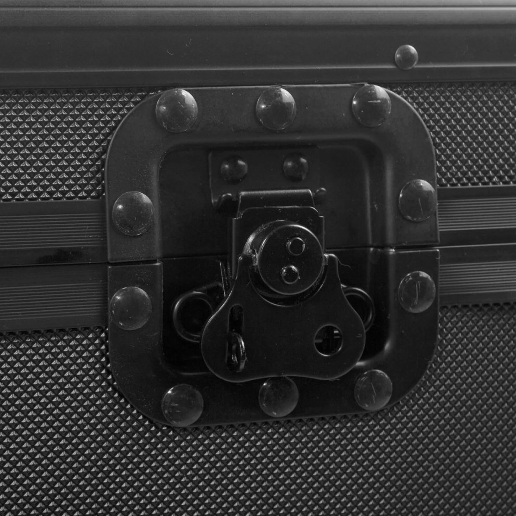 UDG U93016BL Ultimate Pick Foam Flight Case Multi Format Turntable (x MK7) - Image 7