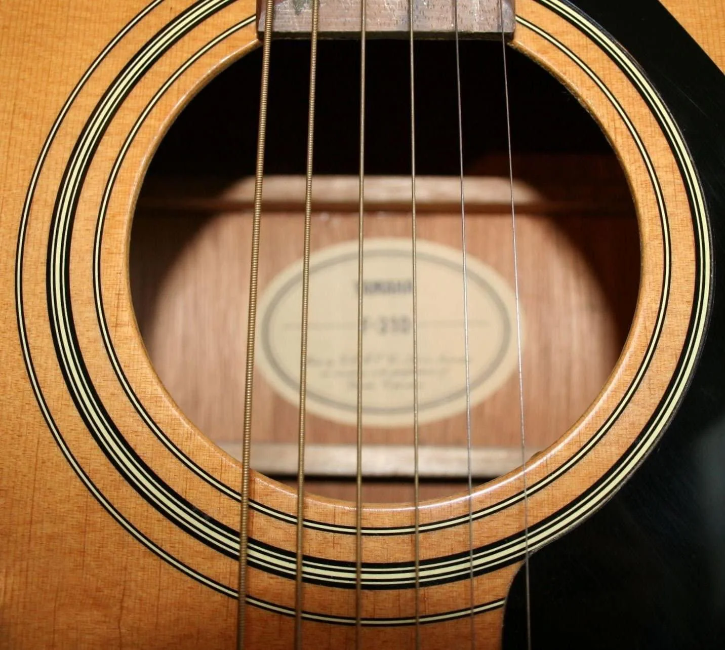 Yamaha F310 NT Chitarra Folk Acustica 4/4 in Legno 6 Corde in Acciaio, Naturale - Image 6